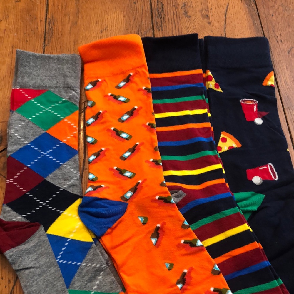New In Box - FUN SOCKS 4 PACK - Picture 4 of 12